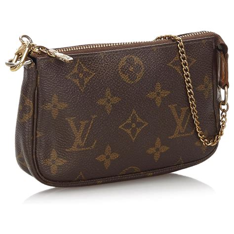 louis vuitton small purse pochette